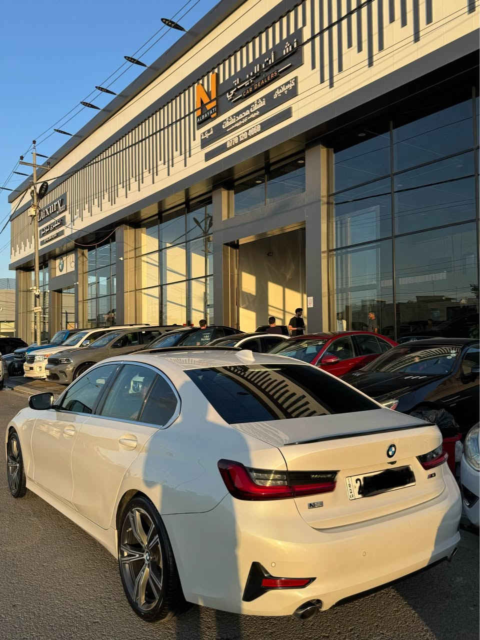 bmw موديل ٢٠٢٢ ٣٣٠ موا صفات شاشه  كبير شاشه الكتروني ليد بيلادي داخل بيلادي مشمشي صندوق شفت ٤ قطع خلفي بدون ايرباك و جوه ماشي ٦٣ محرك گير كل بشرط مكان اربيل *********** أربيل, العراق
