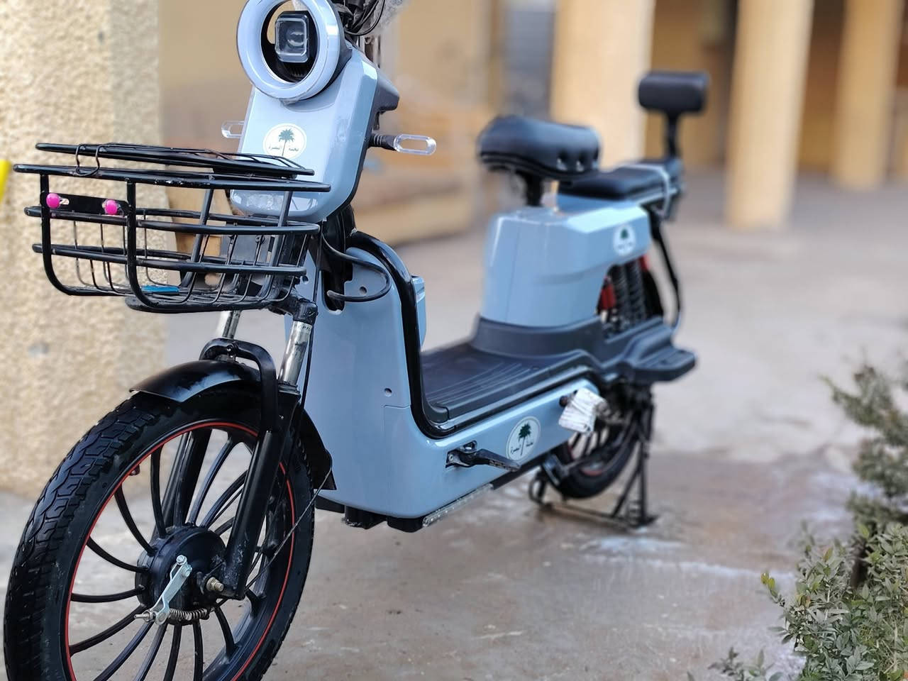 سلام عليكم دراجه حجم ٢٠ استخدام شهرين مكفوله بطاريات ٥ بلاتوث مثبت سرعه ٤ كير  ٢ بصمات و سويجات سعر ٤٠٠ بي مجال واتساب ***********
