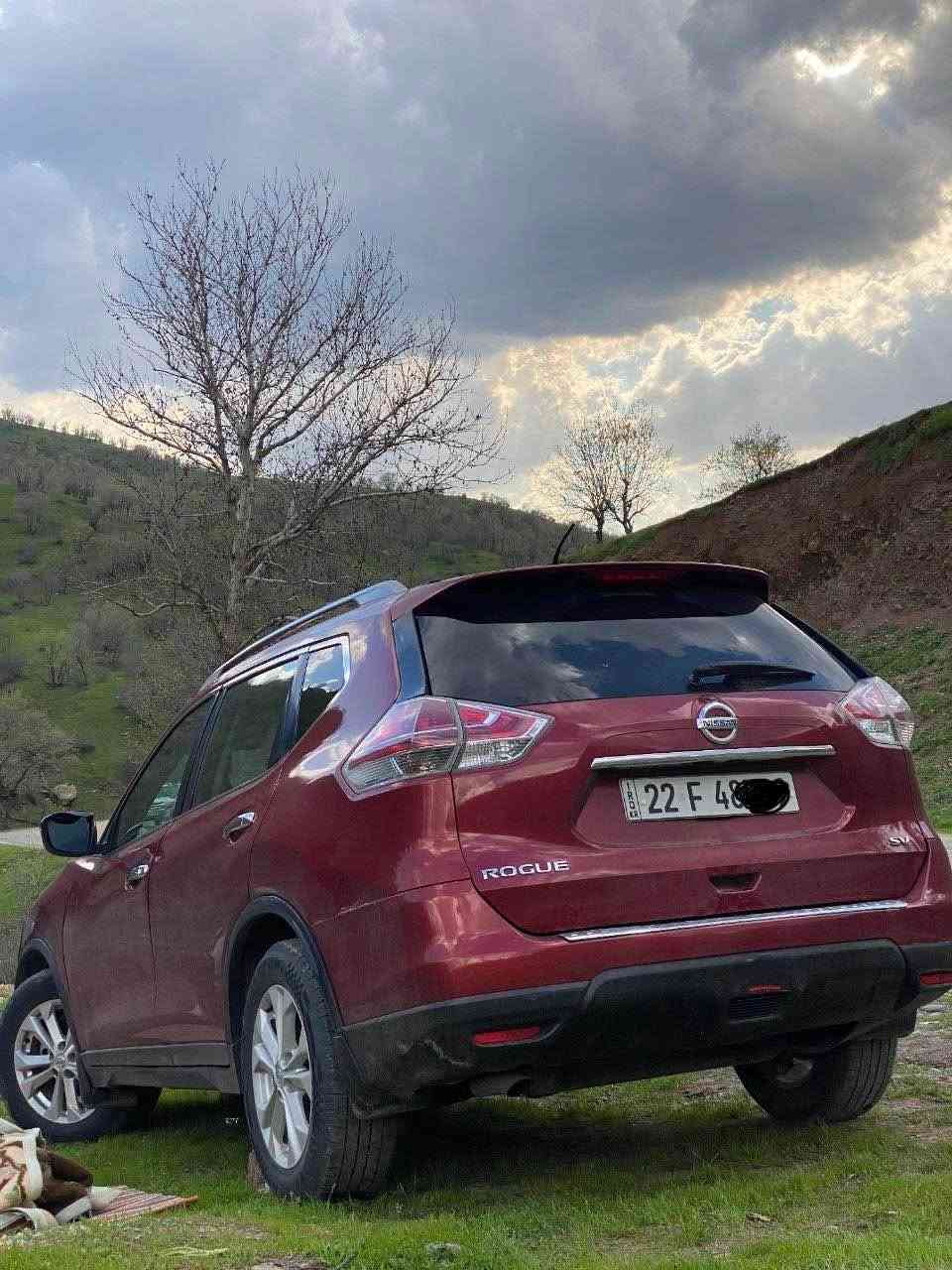 نیسان روگ ٢٠١٦ sv لێدانی پێشەوە هەیە شانسی نەی گرتوە پێشی کراوتە ٢٠١٧ دەرگای سایق ٢ بست سبوغە هەردو چاملغ بونیت گورایە ١٨٨ هەزار رویشتوە 
بو زانینی زیاتر پرسیار لە WahatsApp م. *********** أربيل, العراق

