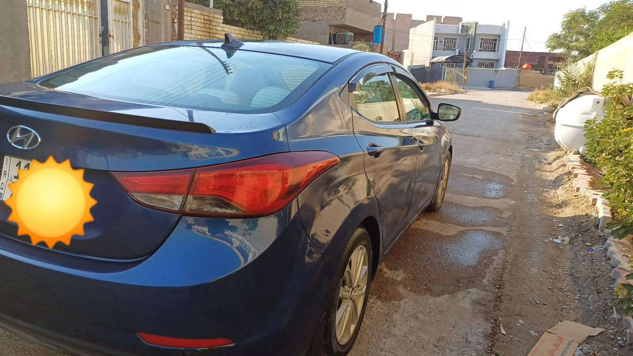 السلام عليكم الانتره للبيع موديل 2016  وارد امريكي ضررها موضح في الصور سونار ضربة واحد في الجاملغ الايمن وباب السكن  سيارة مال بيت عنوان بغداد السعر محرك مبدل بي كور جديد تبريد ثلج 
 105 $  للاستفسار الاتصال على الرقم ابو انس *********** اتصال
الخط الثاني فقط واتساب 
*********** واتساب فقط مكان السيارة بسماية او المدائن
