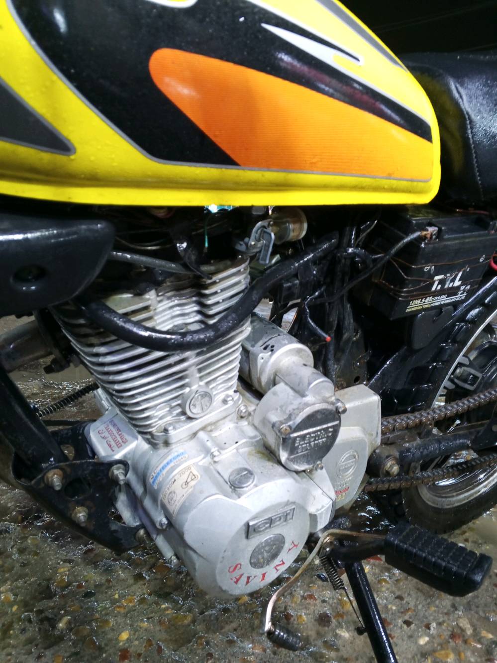  دراجة للبيع إيران نظيفة جدا خمسة كير 
الدراجة خير من الله محركها يخبل عنواني بغداد الزعفرانية 