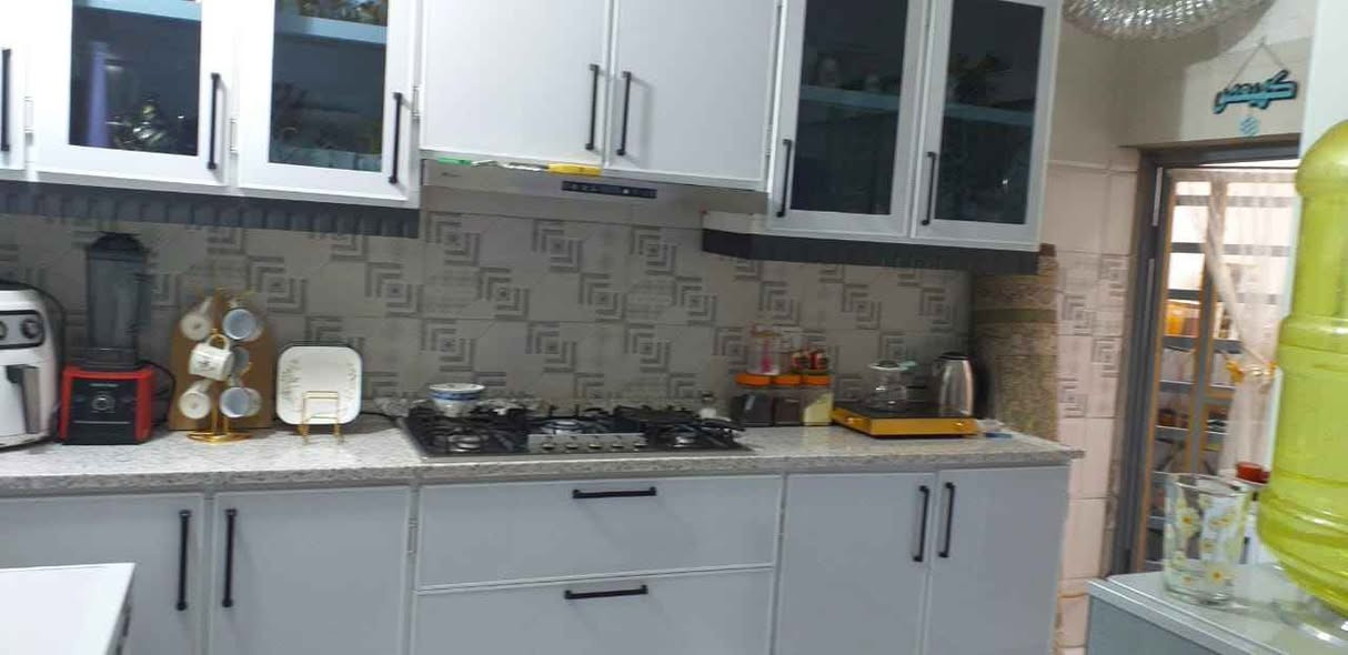 كاونتر الالمنيوم لون ابيض وجرارات خشب
جديد مابي ولا شخط وبي سلة ماعيين داخلية.
ومقسم منظفات
فصلته قبل شهر
اريدة ب مليون و٤٠٠ وبي مجال بغداد, العراق


**إذا كنت صاحب هذا الإعلان وتريد حذفه لأي سبب، رجاءا أرسل رسالة إلى الدعم الفني**