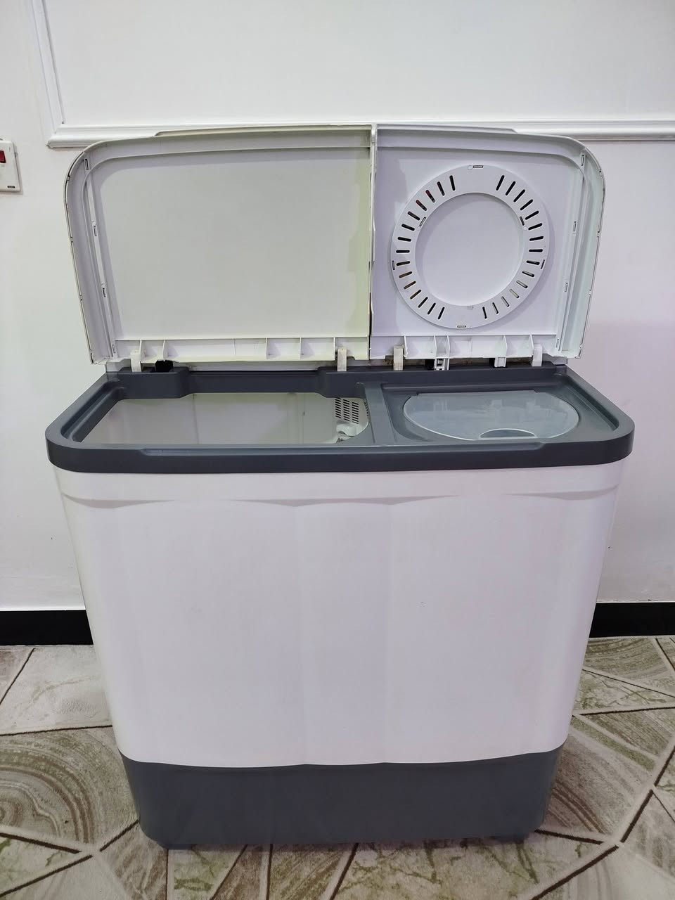 للبيع نوع دنكه جاهزه غسل وتنشيف مابيه اي نقص سعر 90 مكاني كربلاء حي العامل ***********👈0776620666 وتساب ماسنجر موجود
