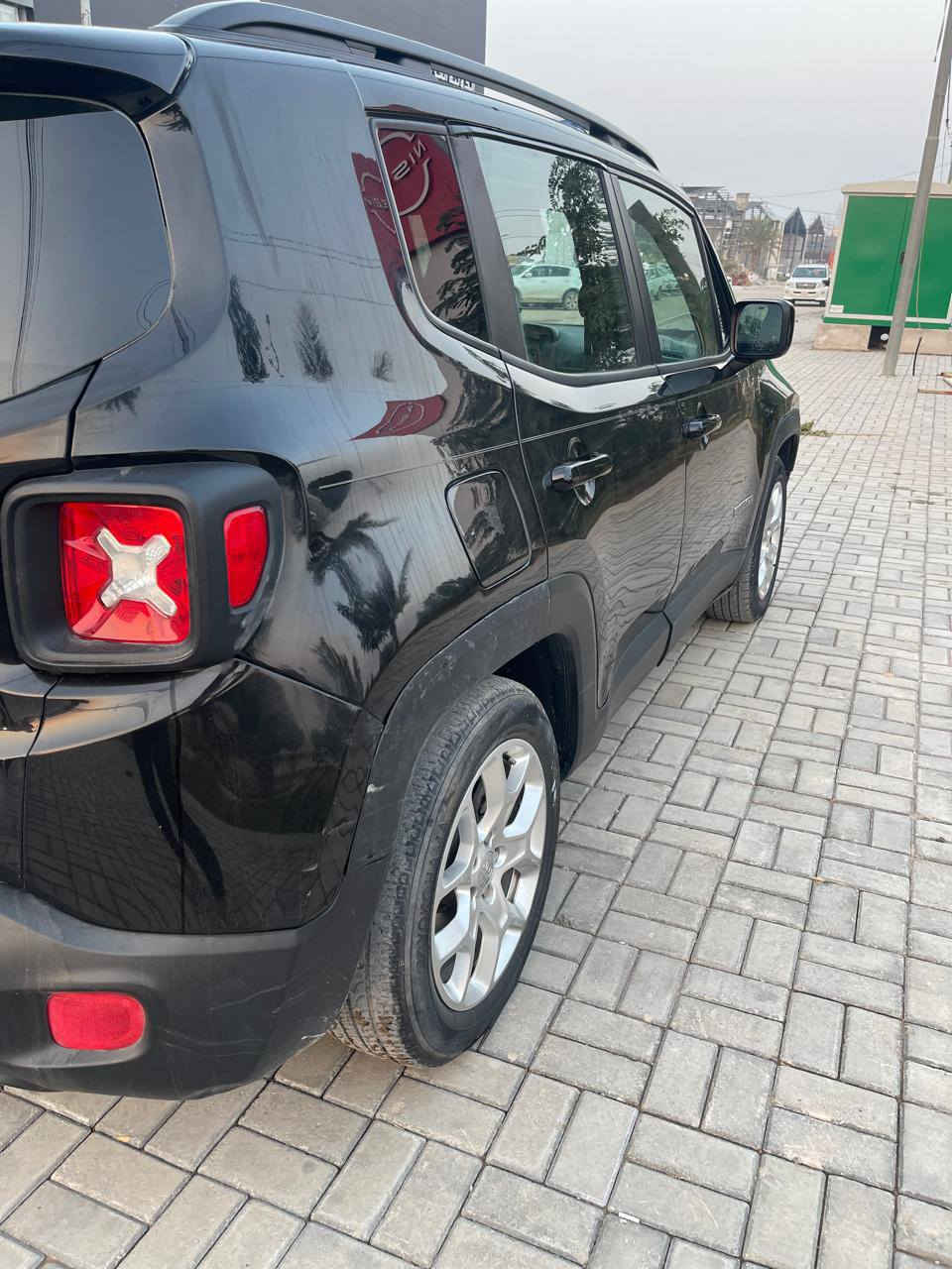 ‏سلام عليكم
 للبيع جيب رنجيد 2018 
بيه جاملغ وبنيد حادث امريكا بدون داخل حادث سطحي صوره الحدث مرفوقه بل منشور
محرك 2400
مكانه نجف ورقم نجف 
موصفات بصمه شاشه شاشة اعطال هندبيرك بصمه 
السعر (112) وبيه مجال  للاستفسار أكثر 
(***********)
(***********) النجف, العراق
