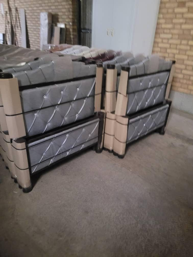 زبائننا الكرام 🌹🌹
✅تم وصول وجبة جديدة من سرير حديد نفر واحد #جرباية باشكال مختلفة و بسعر مناسب جداً (( البيع اقصاد ونقد )) 

⚠️ لا نتعامل مع المناشئ الرديئة اطلاقاً بل نتعامل مع الماركات العالمية وذات الجودة الممتازة . 
⚠️ البيع يكون نقد واقساط و #ننوه على ان  البيع سواء كان نقد او اقساط ((دين)) يكون بنفس السعر اي اننا #لا نقوم بأضافة اي زيادة على السعر اذا كان البيع اقساط . 

#عنواننا 
🔹الفرع الاول :- واسط / قضاء الحي / شارع الجمعية / قرب سوق الخياطين 
🔹الفرع الثاني :- واسط / قضاء الحي / نهاية شارع الشيخ على اليمين / قرب مجمع رسول 

#للطلب والاستفسار :- 
***********    ***********

#معرض_محسن ….. #خيارك_الافضل
