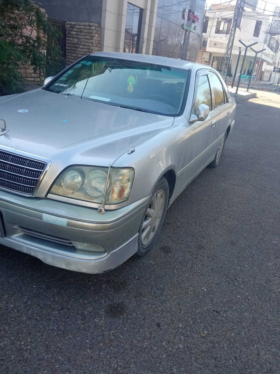 سلام عليكم للبيع ملكه م 2000 اصل رقم كربلاء انكليزي بسمي سياره جاهزه مكفوله كص ونقل وحادث كير محرك دي فور الكبير شاصي 75 رايده ب 135 بيه مجال مكاني كربلاء ت ***********  السياره احله من الصور
