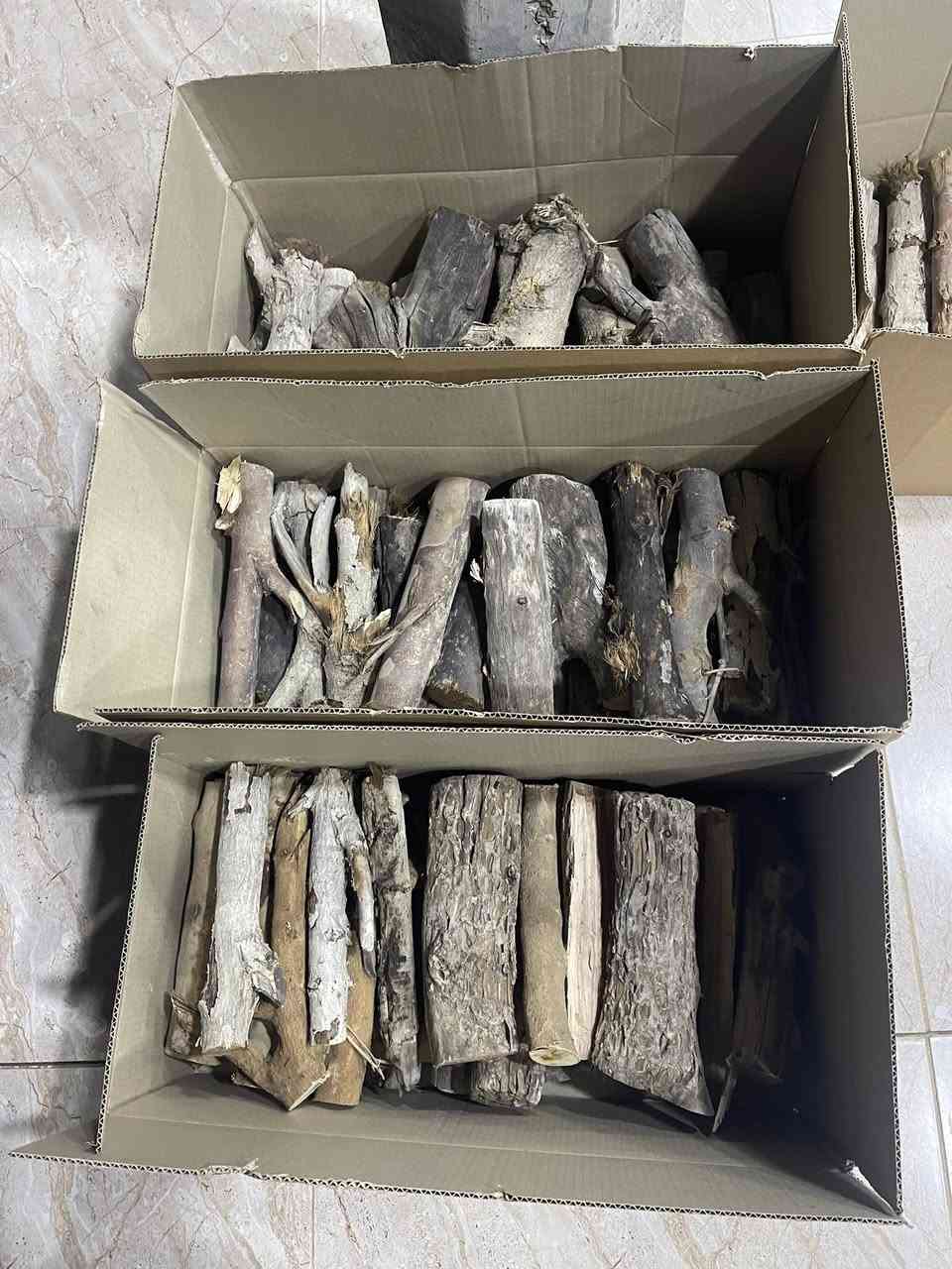 متوفر لدينا    خشب 🪵 فواكه
حطب للشواء 🔥 🔥 

كارتون كبير

طول ٦٠ سم

عرض ٤٥ سم

ارتفاع ٣٥ سم

السعر ١٨ الف

——————————-

كارتون صغير 

طول ٦٠ سم

عرض ٣٠ سم

ارتفاع ٢٠ سم

السعر ٩٠٠٠ الف 

يتوفر خدمه توصيل جميع أنحاء العراق 

للحجز مراسله الصفحه او الهاتف ‭٠٧٨٠ ٠٣٦ ٥٥٩٥‬
