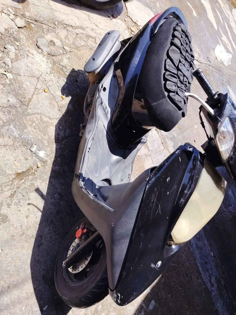 السلام عليكم عليكم
دراجه بريز نضيفه للبيع بوشه 49 نضيفه مال رمبه ماخذها
عنواني بغداد حي الجامعه
شارع 66
  ***********
