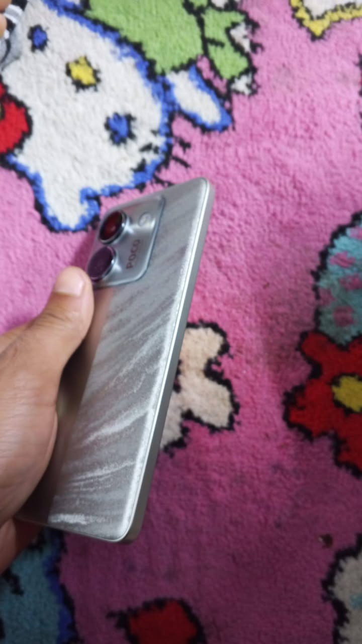 سلام عليكم جهاز للبيع POCO M7 Pro 5G
اي عيب مابي جهاز شخط مابي 
ذاكره 256 غراض كامل شاحنه وكرتون 
سعر 225 بي مجال قليل شراي خابر *********** مكاني كركوك
