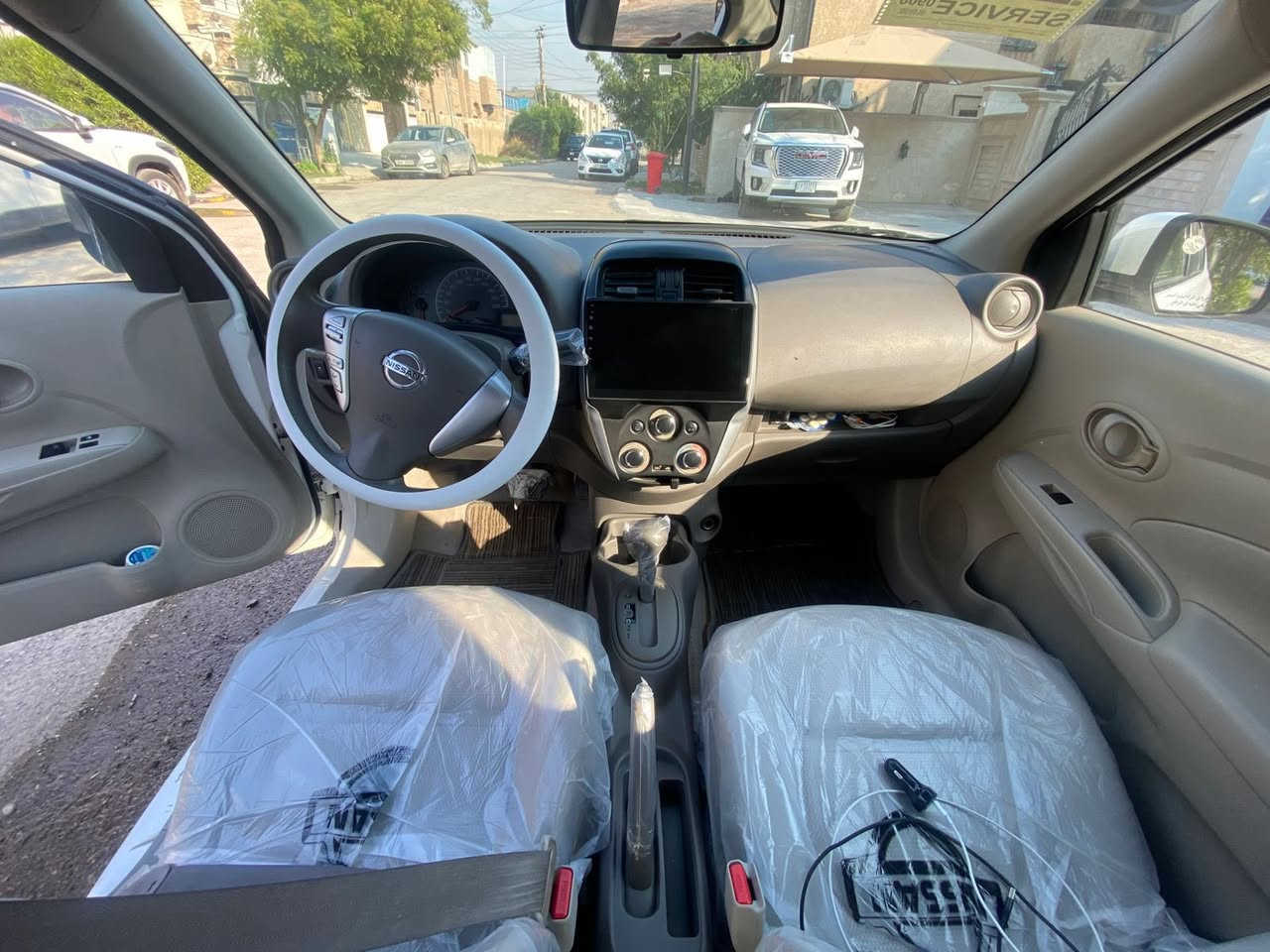 نيسان سني هندي 2020
مكفوله من الصبغ حته الدعاميه بدون صبغ 
بيها بارد جاملغ ايسر فقط 
ماشيه 83 الف
باتري جديد 
تايرات خلفية جديده 
صدر جديد كامل
شاشة اندرويد جبيرة كاربلي 
كاميرا خلفية 
حساس خلفي بلاد
كير مكينة مكفولات 
تحكم ستيرن 
تبريد تدفئة مال شركة 
السعر 113 
مكاني بغداد حي الجهاد 
***********
