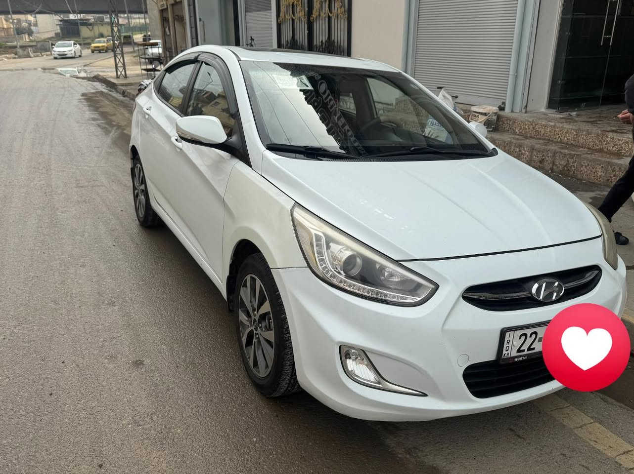 أكسنت موديل 2015 وارد كوري مكينه 1600 بسمي شرط التحويل بيها جاملغ الأمامي فقط  فول مواصفات فتحه بالسقف أشاير بالمري 5 ويل كب تحكمات استيرن السيارة جاهزه خير من الله
السعر 120 للاستفسار الأتصال 
***********
