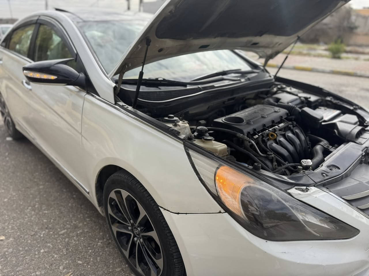 هونداي سوناتا 2011
فول الفول ( مكينة 2400) خليجي كير محرك ما مفتوح بشرط
رقم اربيل دولي جديد 
دفتر بانزين بي 
المواصفات :
2- نظام ترحيب
3- بصمه +بصمة ابواب+بصمة الصندوق
4- بنوراما ثلاث طكات
5- شاشه ابيباد
6- مري شفط
7- حاكيه
8- تبريد بيانو
9- فول تحكم ستيرن جهتين
10- مثبت سرعه
11- حساس خلفي
12- كشنات كهربائية الاماميه 2
13-خزن ميموري وضعيتين للكشنات
14-تبريد وتدفئه الكشنات الاماميه والخلفيه
15- لد امامي
16- حساس اطارات+ بلوتوث Usp3 مخارج
Eco+Normal 18 - وضعيات قياده
19-نظام مانع انزلاقAbs+اضاءة دشبول درجات
20-سستم صوت دمام امامي وخلفي.

سياره بي صبغ 5 بدون دواخل

مكاني كركوك

السعر $104

رقم هاتف
 ( *********** )
