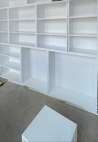 كابينات • أبواب • أسطح الكوارتز