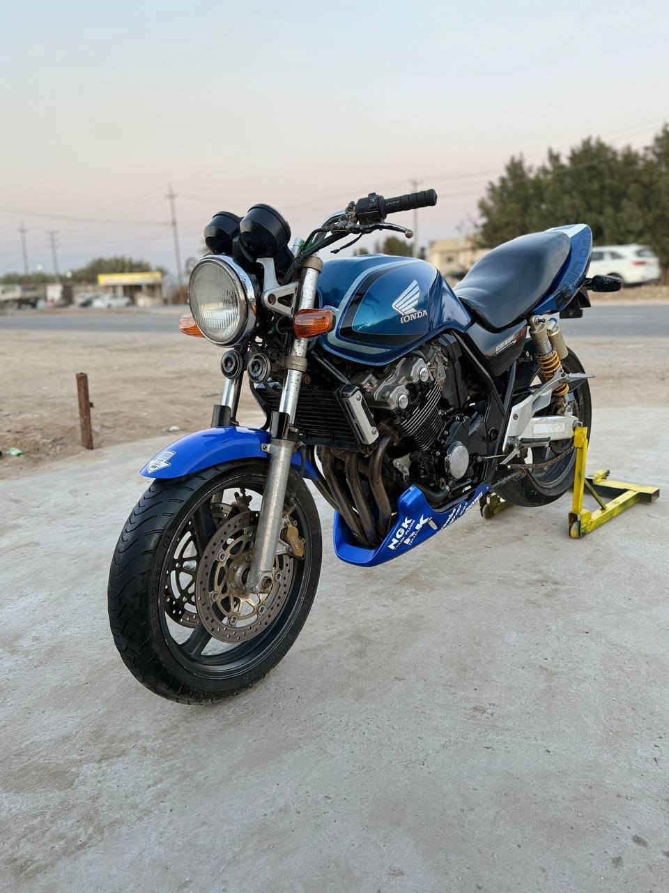 دراجه سبي فور 400
16ولف موديل 2004حديث

  اوراق ومدفوع كمرك دراجه مكفوله كفاله عامه

 اول وثاني وثالث  بطناش 

 مكينه وكير كفاله دراجه بلاديه كله برغي مابيه نقص نضافته  كدامك صورة كهرباياته كلها شغاله لايت بك لايت اشاير  دشبول كله شغال  صالنصه كاربون  رياضي صوت رعيد  فصله نار 

 تايرات جدد التانكي زلال عليهة ادامه كامله بلكات انجيكي ماي زيتي دهن موتل 

معدل ١٨٠ شرط  نكره بكل وقت 

السعر مليون 600

مكاني بابل ***********
