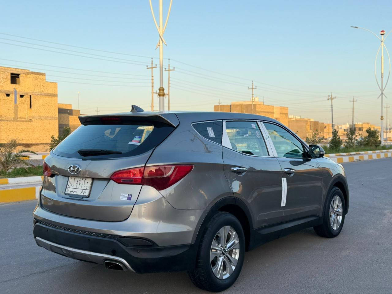 البيع سنتافيه 2015حره بسمي رقم ذي قار دولي حادثه بس قبق صندوق صبغ سياره حلوه وجهازه حداديه وكير ومكينه سعره 135وبيه مجال مكان سياره ناصريه شموخ ***********تصل واني خادم
