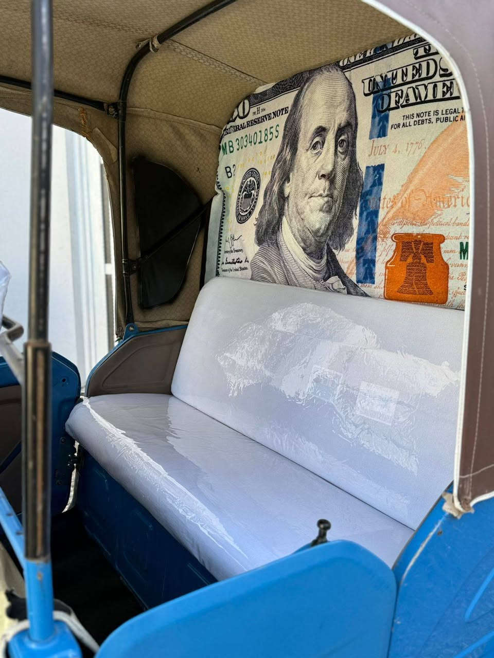 السلام عليكم تكتك للبيع مديل 2021 شهر9 لاتصال/***********
