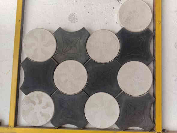 معمل #كاشي،بغداد
الانتاج #كاشي #موزائيك ومطعم با #المرمر #الانتاج #مكبس #أوتماتيك
#كاشي  درجه اولى 
G-W
كاشي #اولى🤩😍💪
و اسعارنا ثابته مختلف انواع الكاشي موزائيك😎
💪💪💪
اختار لون و توصيل #علينه🤗
 ‏ ‏مواد درجة أولى
‏ ‏الماء حلو
‏مستعدون تجهيز المواد 🚛🚛👇👇
1- الدينا بلوك درجه اولى 💯
2- مقرنص درجه اولى 🌹
3- شتايكر 80*80
4-الدينا شتايكر ملون /40*60♣️
💥
كاشي قياس 40*40
👌👌👌
(كاشي #بغداد🔴
🦾🦾🦾
#سعر #جمله 
#العنوان #بغداد الكماليه  

للتواصل معنا يرجاء مراسله #الصفحه 
او الاتصال على الرقم #التاليؤ
كذالك الدينا واتساب.  
***********👉.   الرقم الهاتف 📱
***********👉.     📞📱
