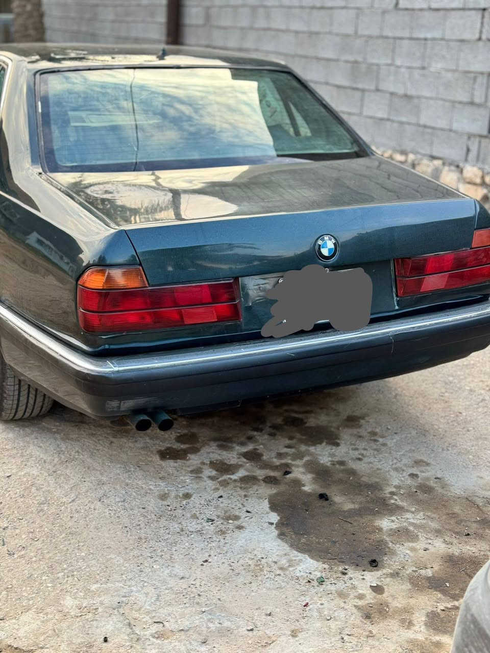 السلام عليكم سياره بي ام 700 موديل 1994 دبل ايرباك السياره كلها شغاله خير من الله السعر 48 وبيها مجال بسيط العنوان الرمادي جويبه رقم الهاتف *********** ملاحظه اخوان مكلف بالنشر
