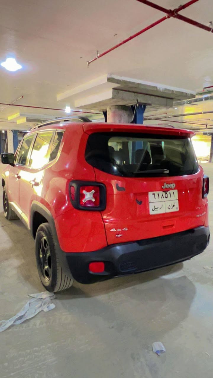 السلام عليكم
جيب رينجد 2018 سبورت 
لون برتقالي 

محرك 2400
حادث جدا بسيط فقط فعصه بالبنيد وصور الحادث مرفقه

عليها سيرفس كامل جديد
باتري جديد
صدر امامي خلفي جديد
تخم تاير جديد 
منظومه بانزين كامله جديده 

ماشيه 45 الف ميل

السعر 125 قابل للتفاوض 

مكان السياره بغداد العامريه 
للتواصل ***********0
