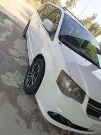 دوج كرفان موديل 2018 ✅مواصفات GT ✅بيبان كهرباء  ✅جنطة كهرباء  ✅داخل اس...