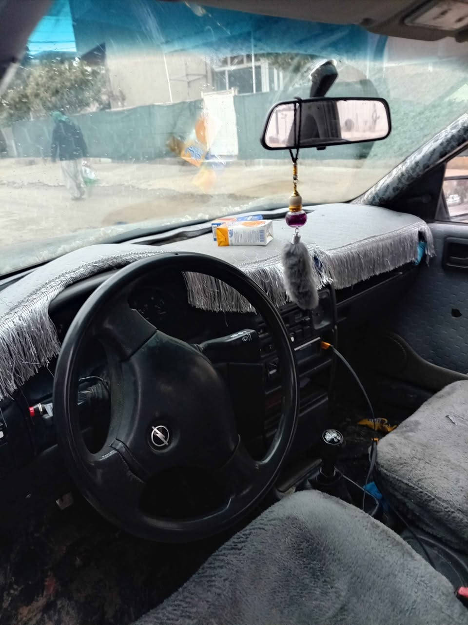 ئۆپڵ مە کینە ٢٠ گشت گیانی بە شە رت سە نە وی وە کالە بە شە رتی ماڵی کە س نە بێ پارە ی کە سی تیا نە بت چوار تایە ی زۆر باشی لە ژێرە گە رمی مە زبوتە دە عمی نیە بۆیاخی زۆر جوانە تازە بە رگە کوشنو بە رگە دە رگای تێگیراوە  سعری 24 گە ڵا.***********لە سلێمانیم السليمانية, العراق
