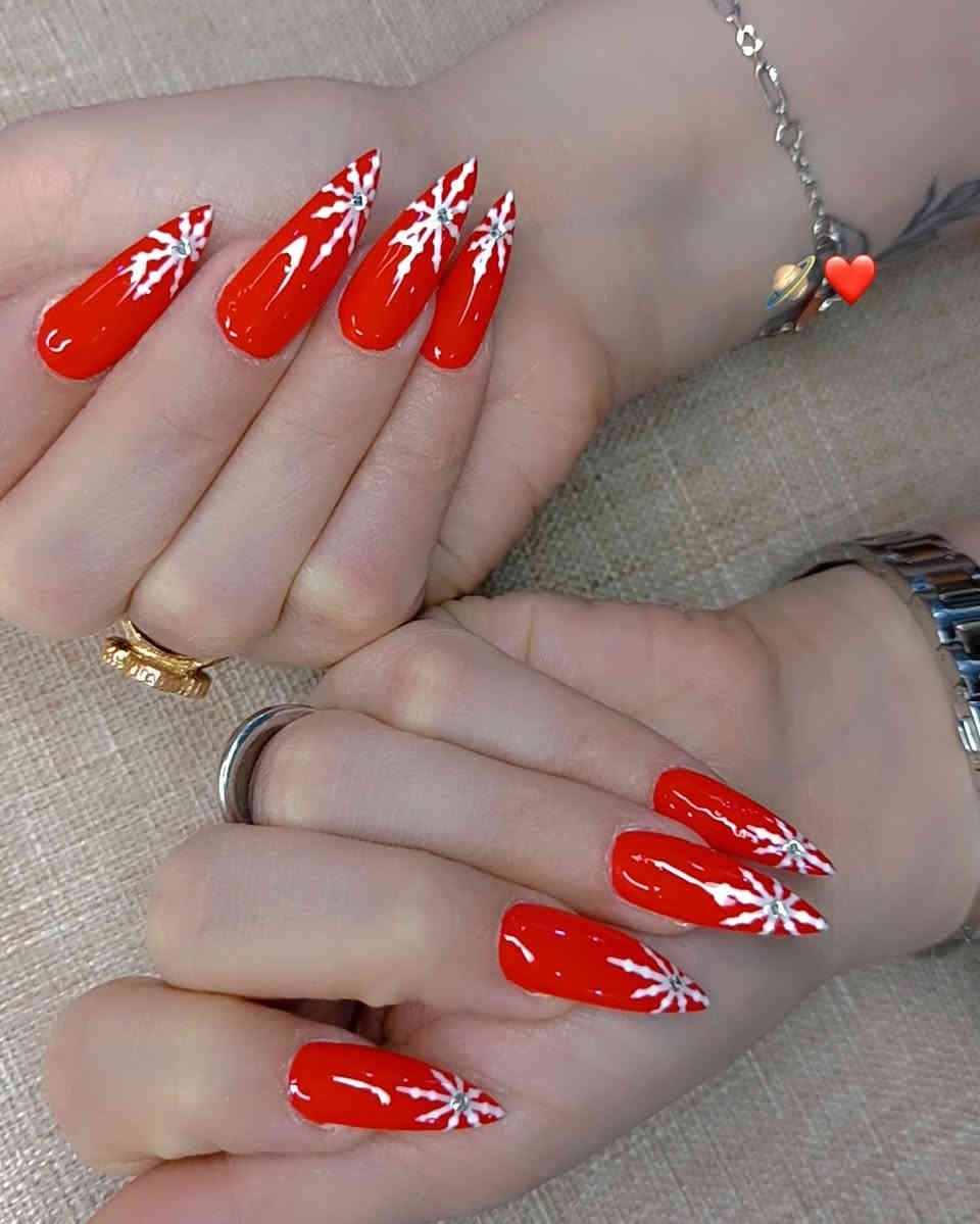 لما اظافرك تكون جاهزة للكريسمس كمان ❤️❄️✨
للتواصل : ***********
اربيل - بختياري ⭐
