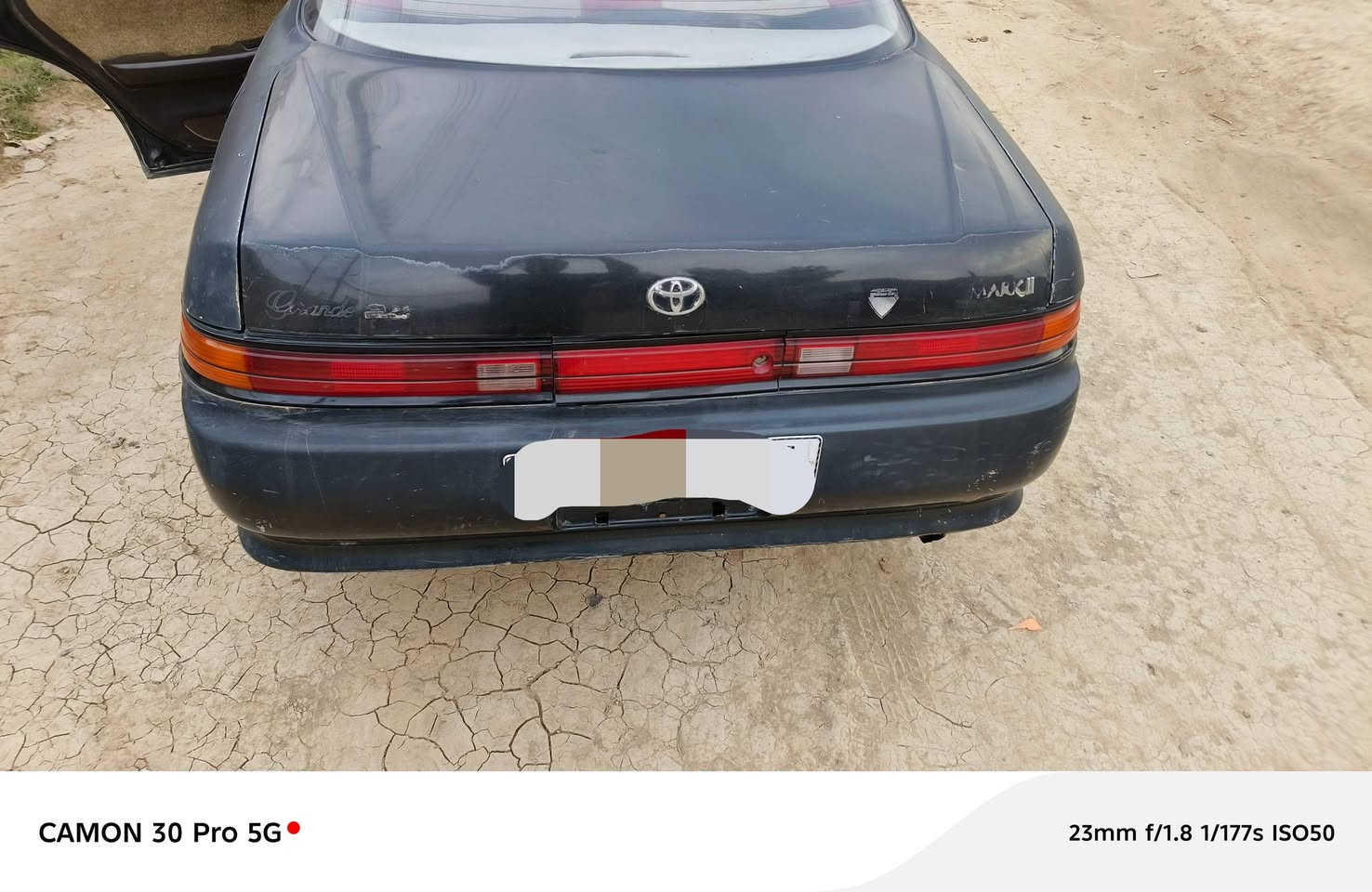 السلام عليكم
سيارة للبيع مارك نفخ موديل ٩٣  رقم بغداد مكينة ونجي رقم صاحب السيارة المكان ذي قار/الفجر
السعر ٥٠ وبيها مجال بسيط
والسيارة بسم راعيها

***********

غير متواجد ع فيس
