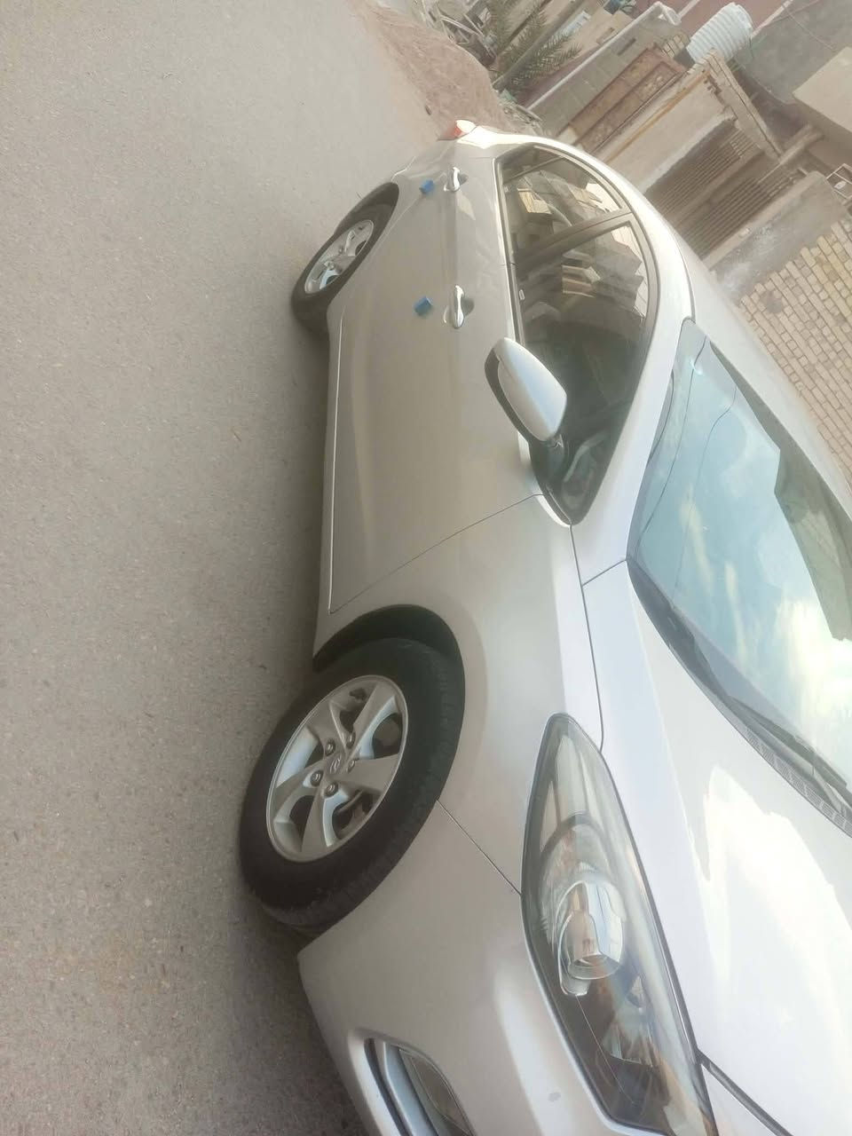 سلام عليكم سيراتو للبيع 2015 شركه العام  مكفوله من الفتح وتبديل والصبغ  فقط بارد بسيط ماشيه 115 سياره  جديده كلش جاهزه من جميع نواحي رقم كربلاء بسمي  سنويه جديده سعره 127 وبيه مجال بسيط ال شراي مكان سماوه اي استفسار اتصال *********** مكان سماوه
