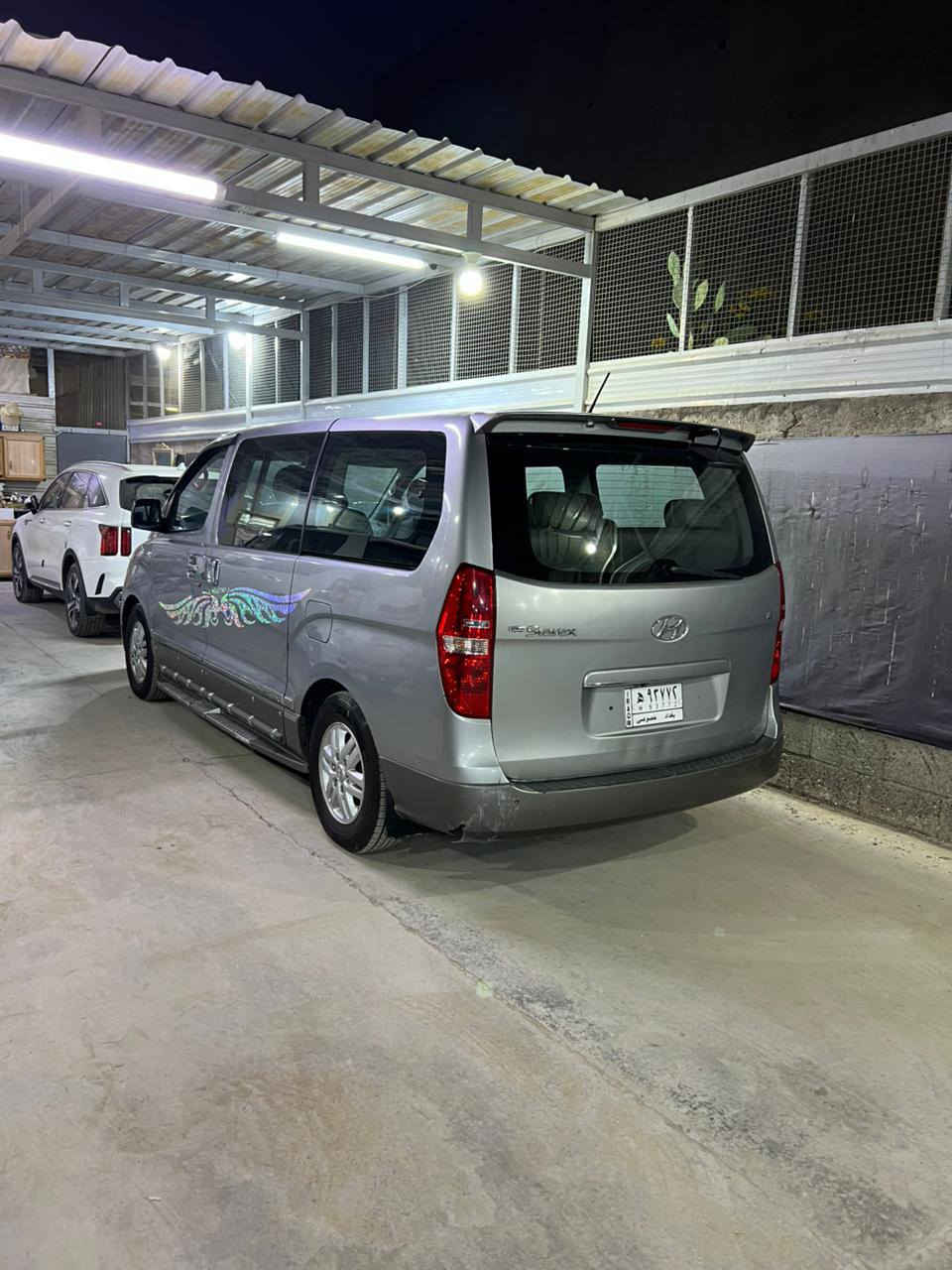 ‏ستاركس للبيع مديل 2018 فول مواصفات عدا بصمه وفتحه محرك 3000مسكر كاز ماشيه 71الف حقيقي مري شفط وكامره خلفيه وشاشه اندرويد كشنات تدفئه تبريد 3قطع تبريد 11راكب بيه حالوب بالقماره رقم بغداد الماني سنويه منتهيه وهزه منتهيه
‏التفاصيل اكثر على الرقم
‏‪***********‬
‏اني مكلف بالنشر
