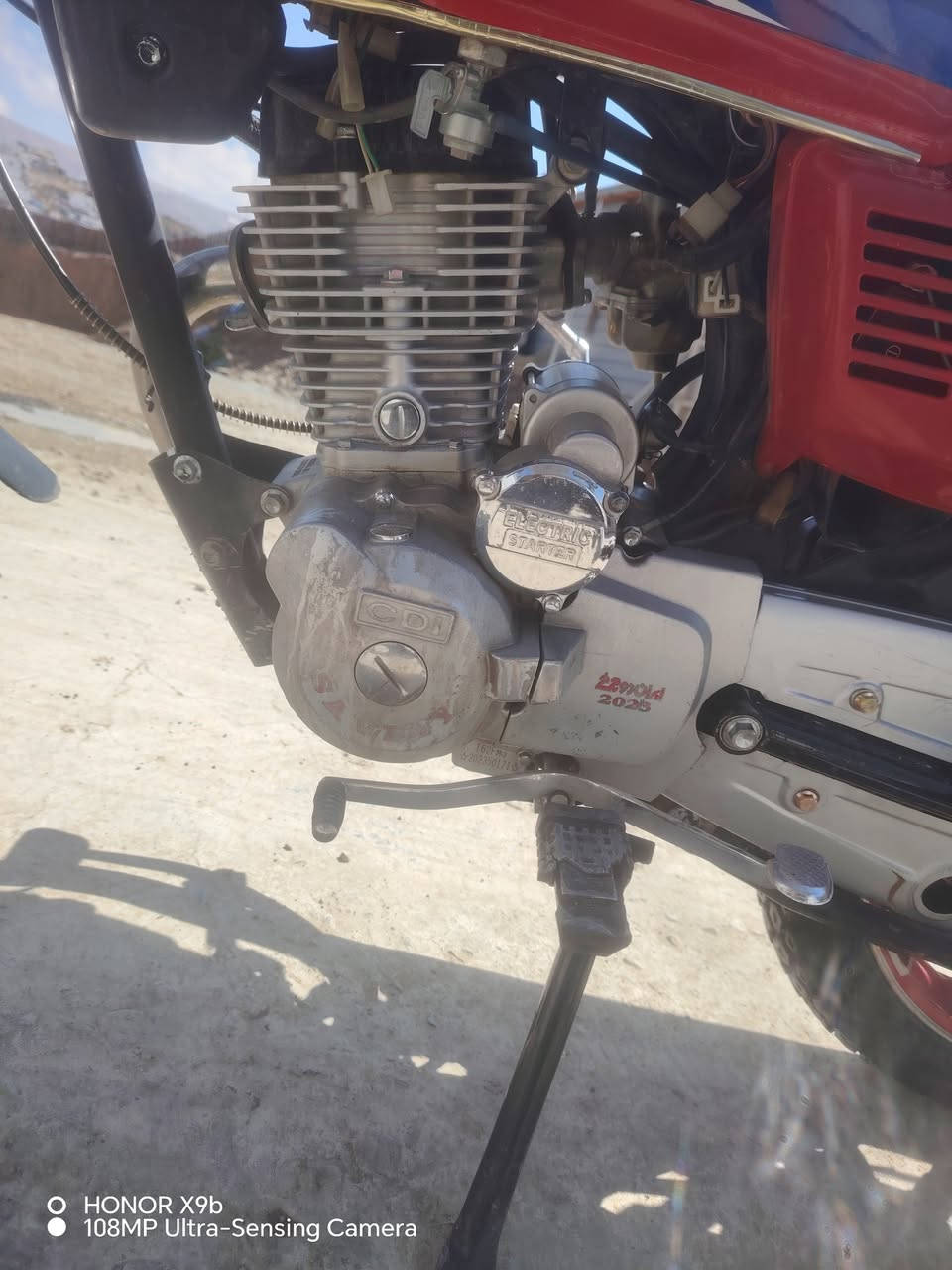 السلام عليكم ورحمة الله وبركاته موجود عندي هل المطور كلش نضيف الصورة بتحكي عن النظافة تاير امامي خلفي جديد لماكينة ذهب موديل ٢٠٢٣ طالب بيها ٤٢٥ الف دينار وبيها مجال ان شاء الله


**إذا كنت صاحب هذا الإعلان وتريد حذفه لأي سبب، رجاءا أرسل رسالة إلى الدعم الفني**