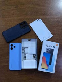 Redmi 12  کامل ئەشیا  زۆر ئیشی نەکردوە  256 گێگابایت  ڕام 8 مۆبایلەکە ...