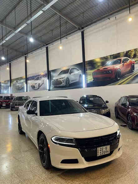 دوج جارجر 2022  
مواصفات 
SXT Blak top
شاشه 
ماشي 50 mil
تو ويل 
كشنات كهربايي
لايتات ليد بلادي 
سياره  مكفول حتا دعاميان بشرط
بيها بس بابين بدله بلادي بدون سبغ نفسل رقم بدون داخل بدون ارباك سياره جديده 
سعر 230$
0750 441 28 31 
0750 082 95 31 
عندي واتساپ
