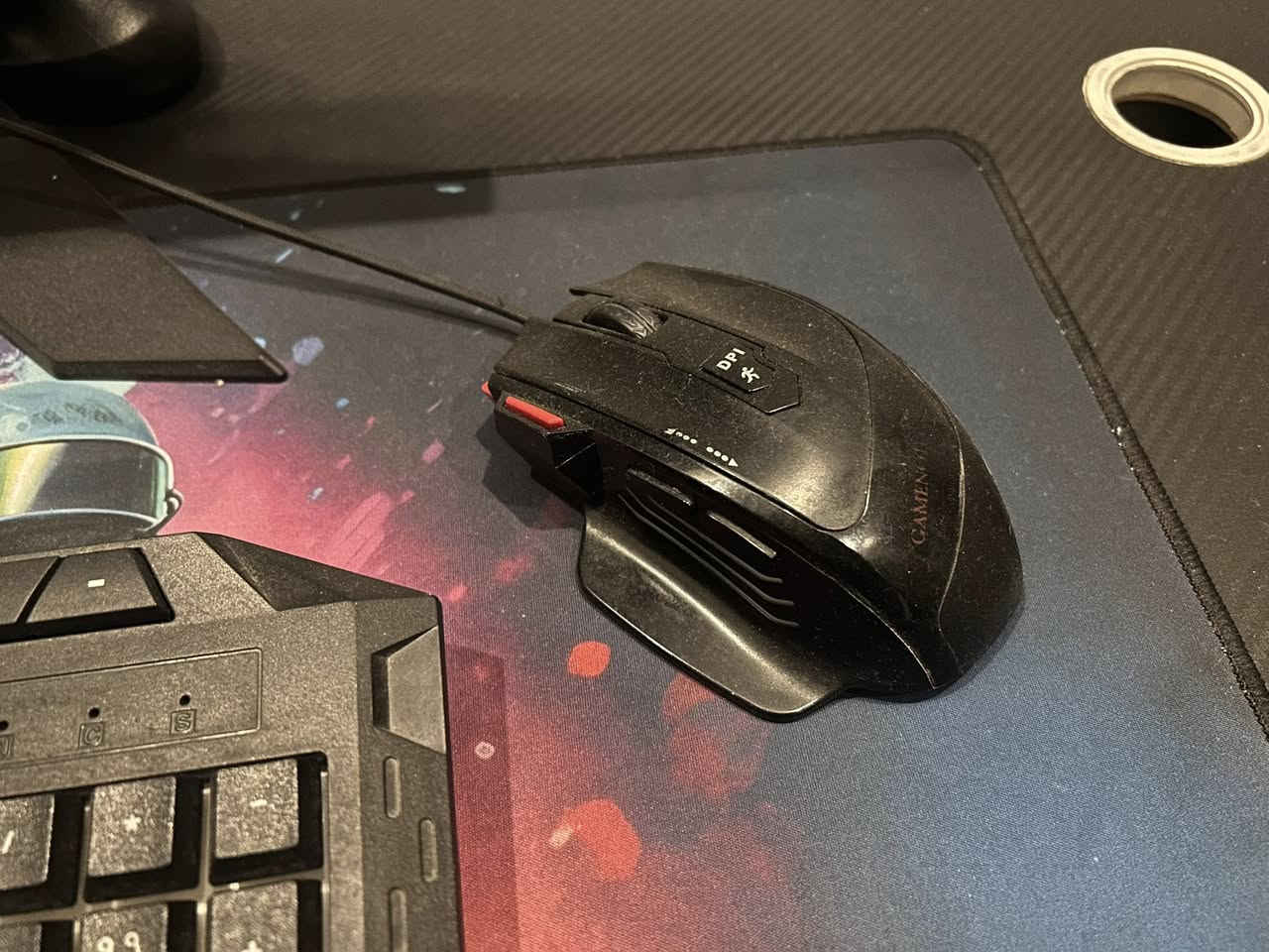 حاسبة pc كاملة للبيع 🔥🔥🔥
شاشة 
كيس تجميع مواصفاتة مذكورة بالصور 
شاشة gigabyte
كيبورد احترافي 
ماوس احترافي 
ماوس باد 
ميز گيمنگ خاص 
كرسي 
جهاز UBS
السعر 800 الف وبيها مجال للشراي 
رقمي ***********
