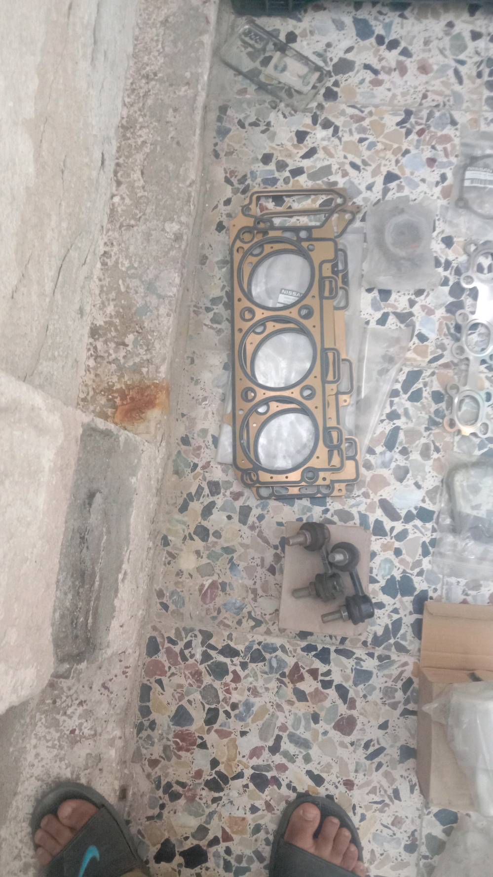 اغراض نيسان مكزما ياباني جديد شرط الفحص للستفسار ***********