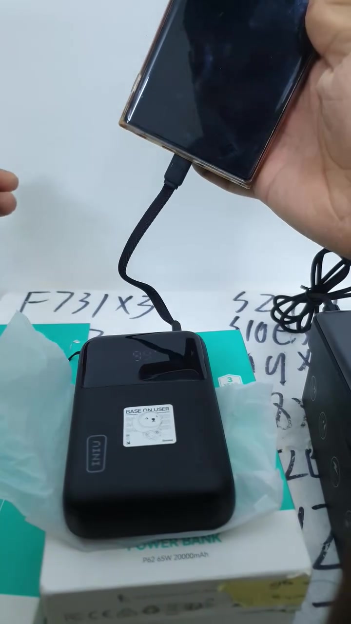 السلام عليكم باورات بنك جديدات اصليات  شرط مال بالة بريطاني شحن سريع يوجد توصيل


**إذا كنت صاحب هذا الإعلان وتريد حذفه لأي سبب، رجاءا أرسل رسالة إلى الدعم الفني**