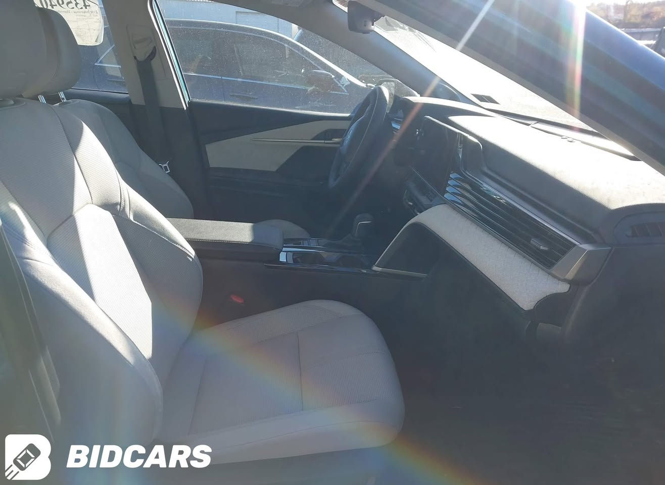 كامري 2025 XLE فول هايبرد وارد امريكي
عداد المسافات: 2000 ميل فقط

مكان السيارة: المنطقة الحرة بالاردن 

الإضافات: 

بصمة

تشغيل عن بعد

🔋شاحن تلفون وايرلس

بانوراما 

كاميرات 360 درجة

بك لايت خلفي لد 

ويل 19

حساس امامي خلفي

لد نهاري امامي

مقاعد جلد 

مقعد السائق كهرباء

مقعد الراكب كهرباء

10 ايرباك 

رادار امامي تحديد مسار + بريك ذاتي 

رادار جانبي نقط عمياء 

رادار خلفي تنبيه عبور + بريك ذاتي

شاشة كبيرة GPS

وايرلس كار بلي + وايرلس اندرويد اوتو 

كاميرا خلفية دوارة

تحكمات ستيرن + كروز كونترول 

4 وضعيات قيادة سبورت + ايكو + نورمال+ EV

سايد بريك بصمة

اوتو هولد Auto hold

اشاير بالمري

مكينة 2.5

تدفئة كشنات

تدفئة ستيرن

شفتات ستيرن

صندوق ذكي يفتح عند الاقتراب

🎹تبريد بيانو منفصل

تبريد قطعتين 

حساس إطارات

السعر 190 ورقة مطروح بعمان وبي مجال

205 واصل بغداد على كتاب شهداء 

225 واصل اربيل مرقم بدون تصليح 

  

مع امكانية دخولها على اقليم كردستان

***********
