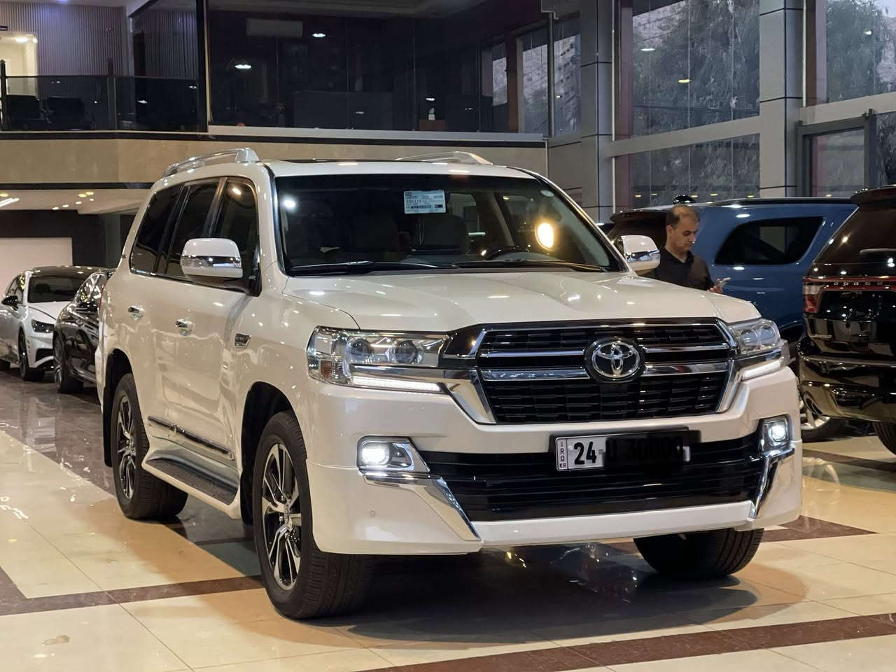 Land Cruiser monika 2021 
G.X.R
V6
شركه جيهان درجه ٢
كوشن كهربائي و جلد 
شاشه 

٢ برشوت

113000 K.M ماشي حقيقي
بي دعم و سبغ 
رقم سنوي جديد
سياره شخال 

📞***********
📍دهوك
