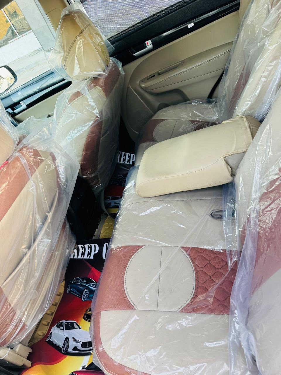 السلام عليكم سورنتو 2014 خليحي كويتي  رقم بصره بسمي تحويل ثاني يوم  سياره كفاله  عامه ضربه وصبغ وتبديل ماشيه ١١٠  فول وحد عله واحد ماعده البنورما محرك 6 مامفتوح   سبعه راكب كشنات جلد كهرباء 3 تلث قطع تبريد بصمه بوب لايت زنون  الد امامي وخلفي مرايات شفط لسياره جديده لسعر 195 رقم *********** /***********
مكاني ناصريه السعر بيه مجال بسيط
