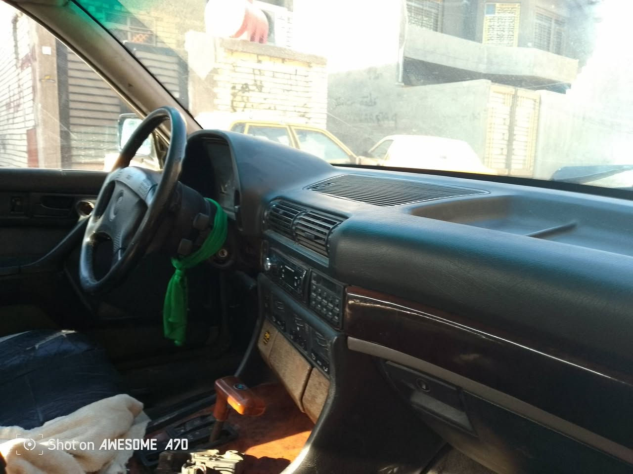 السلام عليكم عندي سياره بيئم للبيع رقم دولي بغداد بسمي سعر 65 وبينه مجال حجم 735 مرواس حسب القناعه الاستفسار على هذا رقم *********** سياره نظيفه حيل بلادي مكينه كير خير من الله
