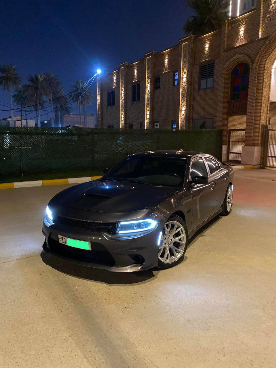 السلام عليكم 
دوج جارجر ٢٠٢٢ 
رقم بغداد باسمي ماشيه ٣١ ارتي سوبر تراك باك
مكينه كير اكسل كفاله تخم تاير نكسن تو سايز تو ويل حادث طخات بسيطه صور الحادث مرفقه السياره جديده جداً وبيها ريحة الشركه عنواني بغداد السعر ٢١٥
للاستفسار 
***********
او 
*********** بغداد, العراق
