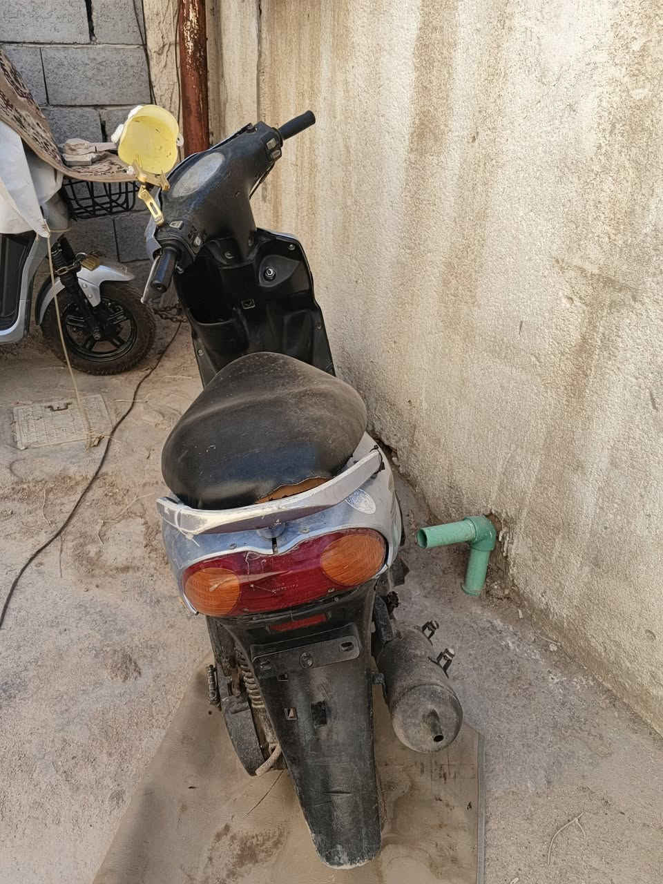 دراجه ماكس قرده للبيع للتفاصيل خاص سعر 250 مابيها شي رقم ***********
