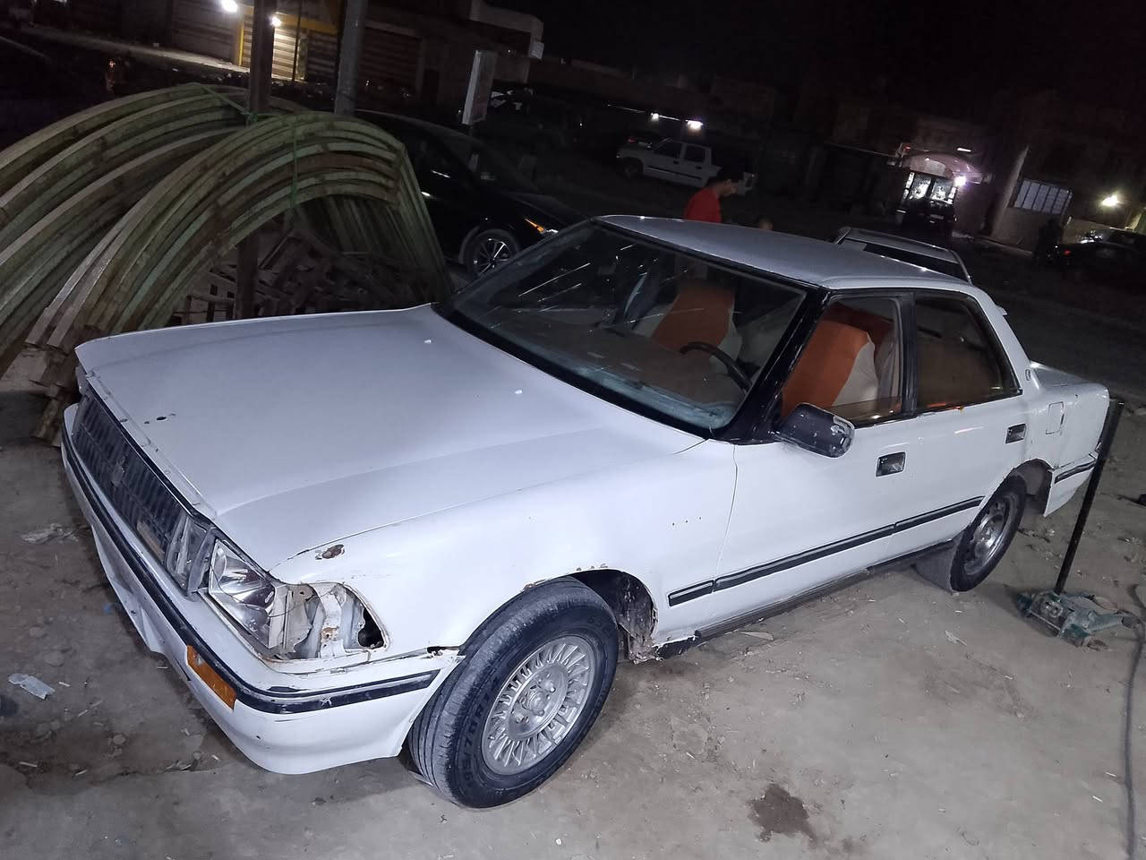 سلام عليكم للبيع او مراوس سيدان هارتوب مديل 1988 رقم ميسان تحويل ثاني يوم راعيه يمي بناصريه مكينه وكير ونجي نضاف حداديه نضيفه تخم تاير باتري جديد كهربائيات وسط سياره يرادله ترتيب دواخل تعبانه بيها خياسات عوزه سمكره ابيع هل موجود اتعهد بل اصوليات غرامات ماعليه ولا الف السعر مناسب 16 ورقه مكاني ناصريه مركز شراي يتصل وبخدمته وهاذ رقمي واتساب موجود ***********
