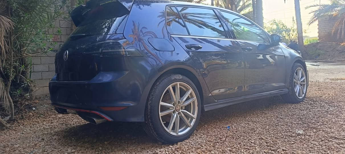 كولف 2016
جاهزه ضرر جاملغ
بيها رشات صبغ
السعر 95
***********
