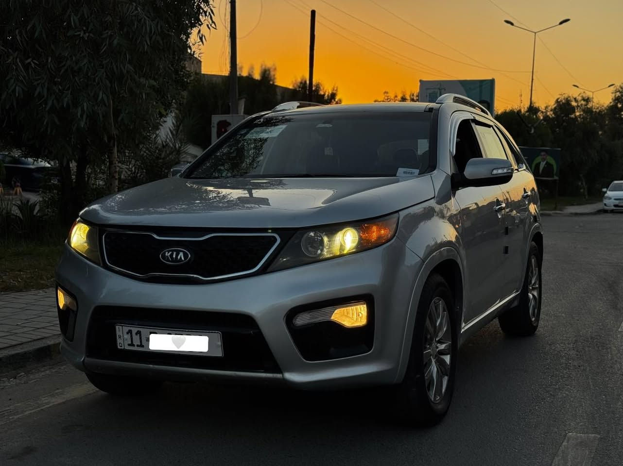 السلام عليكم
سورنتو

٢٠١١

وارد امريكي

فول الفول SXL

بنوراما

بصمة

بصمة ابواب

كشنات جلد

كشنات كهرباء

سبعة راكب

ثلاث قطع تبريد

بجم زنون

بك لايت لد

اشاير مري

ويل كب كروم

شاشة جبيرة

تحكمات ستيرن

كامرة خلفية

حساس خلفي

محرك ٦ سلندر مكفول

السيارة جاهزة من كلشي ترايها كلش حلو 

كير ومحرك مكفولات

بيها صبغ جاملغ وبنيد بدون دواخل

رقم بغداد الجديد بأسمي

العنوان بغداد حي العدل

السعر ١٣٥ ورقة

الرقم ***********
