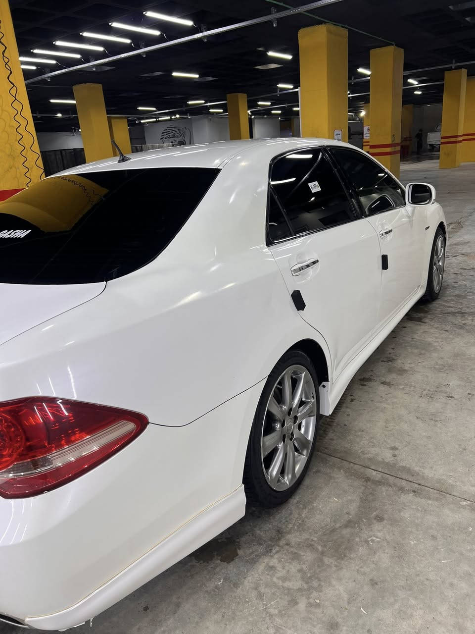 سلامو عەلەیک 
شاهینە حوتە مووس بەس شوێن موسی بۆیاخە جلد سلاید ٤ درگاو سنوق شەفت  بلوتوز بیلاد سەقفی لید های درۆلیک تازە چوار تایەی تازە هی ماڵ خۆمە دینار مەسروفی نیە کامل جوانکاری ٧٨گلاو مەعمەلەیە برایانە
***********
