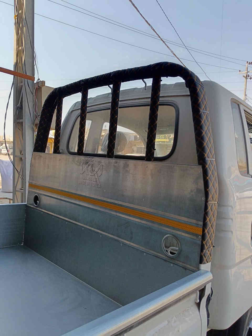 -- اقرأ. المنشور ⬇️⬇️⬇️⬇️

🌪 وين آخِذك… وين أنهزم بيك… أو بكِلِيبي أخليك؟
مو بعيد… مو صعب… لأن المكان اللي يدور عليه كل محب للترتيب والفخامة صار واضح!
✨ وكالة الجنابي للأدوات الاحتياطية وكماليات السيارات ✨
المكان اللي يجمع الأصلي، والثقيل، والمضمون بسعر يناسب كل واحد يحب سيارته تكون قدّام الكل “غير شكل”.

---

🔥 ليش تختار وكالة الجنابي؟
لأن شغلنا مو مجرد بضاعة… شغلنا ثقة، دقّة، وقطع نتعامل وياها كأنّها لسيارتنا إحنا.
✔ كل قطعة نخلي بيها بصمتنا
✔ كل زبون نعتبره صديق قبل لا يكون مشتري
✔ وكل شغل نحرص يكون درجة أولى… بدون تنازل

---

🇰🇷 الغلاف الكوري الأصلي – وزن ثقيل

هذا الغلاف مو مجرد منتج…
هذا حماية، متانة، وثبات يخلي سيارتك ترجع “وكالة” حتى لو مشت ألف كيلومتر.

🔥 ميزات الغلاف الكوري الأصلي عندنا:

وزن ثقيل فعلي… مو بس بالحجي

خامة قوية تتحمل حرارة وأمطار وغبار

يركب مضبوط بدون فراغات

يعطي السيارة شكل مرتّب وفخم

يقاوم التمدد 

⚠️ ملاحظة مهمة:
أكو بالسوق هواية أنواع خفيفة يبيعوها عالأساس “أصلي”…
بس الأصلي الحقيقي تعرفه من أول لمسة… ومن أول تركيب… وإحنا نوفر الحقيقي وبس.

🇰🇷🇰🇷🇰🇷🇰🇷🇰🇷🇰🇷🇰🇷

---

🚘 المتوفر الآن في وكالة الجنابي:

✨ تغليف بدي كيا 4000

خامة قوية

لمعان مستمر

شكل مرتب جداً

مناسب للسيارات الفخمة أو اللي تحتاج حماية أكثر

✨ تغليف بدي كيا 2700

سعر مناسب

جودة ممتازة

يركب نظيف وثابت

اختيار ذهبي للّي يريد شغل مضبوط بسعر أخف

✨ سليكون خاص للتغليف – شغل درجة أولى

يثبت الغلاف بدون ما يسبب ضرر

يتحمل حرارة الصيف

يحافظ على القطعة ثابتة وما يخليها تتحرك

💎 كل القطع مختومة – مفحوصة – ومضمونة.
🔥 أسعارنا مدروسة حتى الزبون يطلع راضي وراجِع بإرادته… مو صدفة.

---

📍 العنوان: طويريج / مقابل فرع حي الصناعية
📞 الاتصال: ***********

🚗 وكالة الجنابي… لأن سيارتك تستحق الأفضل، وانت تستحق جودة ما تخيب ظنّك.
