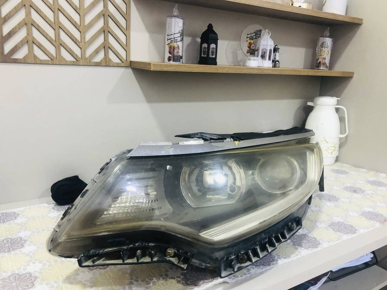 السلام عليكم ‏عندي للبيع ‏لايت كي اوبتيما موديل 17لايت نظيف دبي العدسة  ‏العسر على الخاص لايت تكه وحده التواصل *********** مكان موصل
