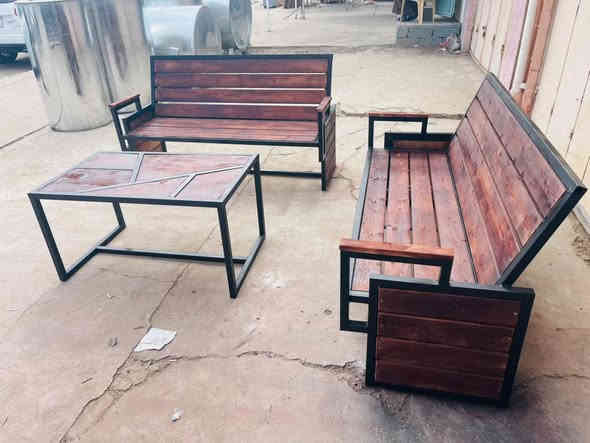 #اعلان 
تعلن #انتيكا_للديكور عمل كافه الاشكال الهندسيه 

مراجيح_سقايف_جلسات_براكيتات اناره_سياج حدائق
وكل مايخص الديكور 

#بأداره حمودي ال عبدالله

للأستفسار 
هـ ***********
هـ ***********

#العنوان📍الشرقاط_اجميله_مجاور اسواق مؤيد العجاج
