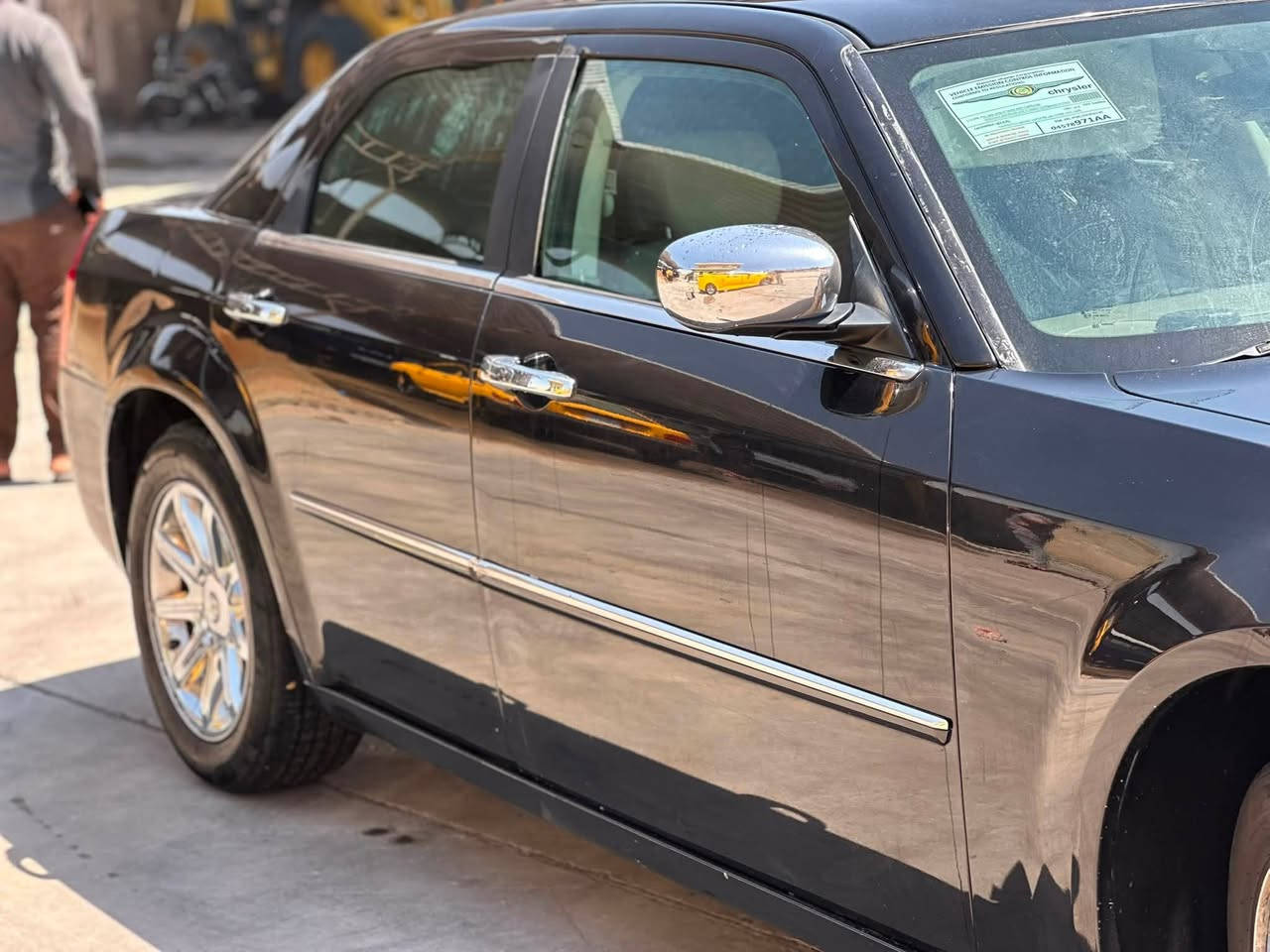 اوباما 2008
c300 
مكفوله كفاله السياره 
تخم تاير جديد 
باتري جديد 
ادامه حداديه 
ويل مكسيكي 
بجم هيمي 
كشنات جلد 
كشنات تحكم جهتين 
مري شفط 
غرفه مغلفه سفري كاعيه وقماره 
رقم دولي شمالي تريد وكاله تريد مداور 
مكانهه ديوانيه مركز 
***********
