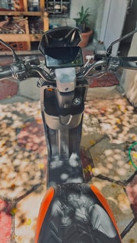 � للبيع R900 موديل 2026 – نظيفة جدًا وجاهزة للاستخدام 🔥 إذا تبحث عن در...